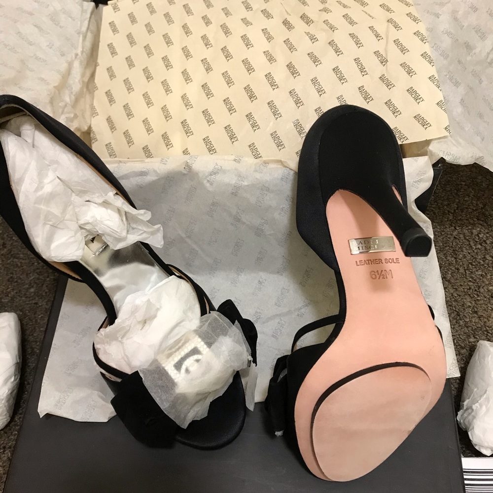 Badgle Mischk A Babette D’orsay Pumps